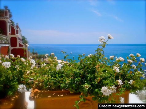 Deb_Positano_Amalfi_Coast_Flower_Terrace Positano, Amalfi Coast: Dreamy terrace