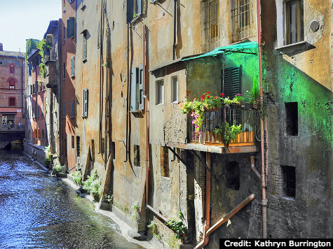 Hidden canals of Bologna