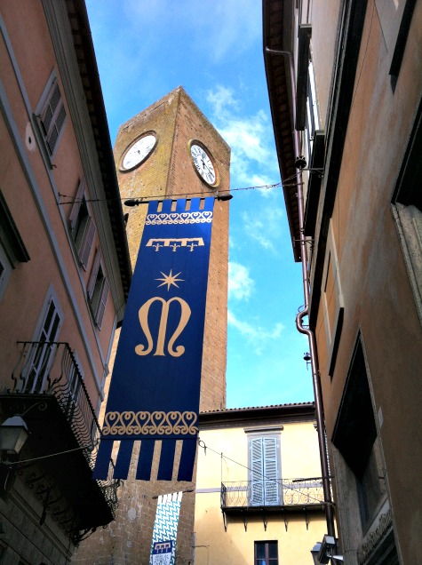 BrowsingItaly.com » Orvieto: Torre del Moro