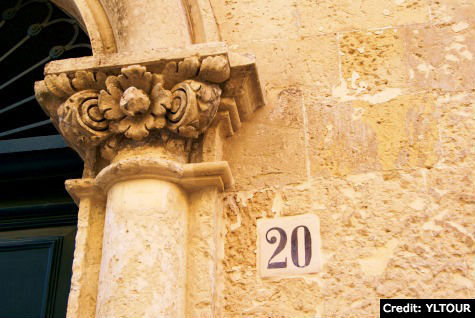 Lecce: Architectural details