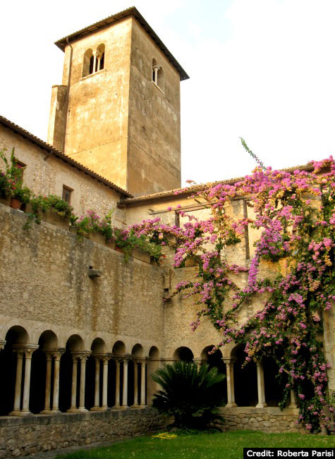 Cloister of Abbazia del Valvisciolo in Lazio 