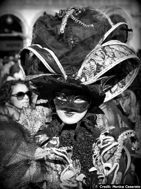 Carnival of Venice: Costumes