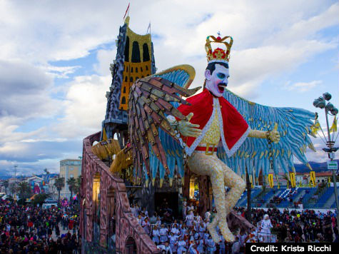 Freddy Mercury float