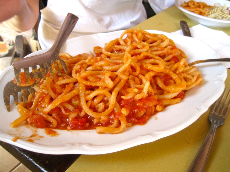 Paying for meals in Italy | 7 Travel Hacks For You Holiday in Italy | BrowsingItaly.com