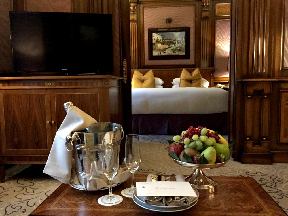 Junior Suite at the Hotel Principe di Savoia, Milan | BrowsingItaly